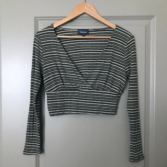 Modcloth Pair with Care Crop Top in gray/green and ivory stripe - Size M - Picture 6 of 9